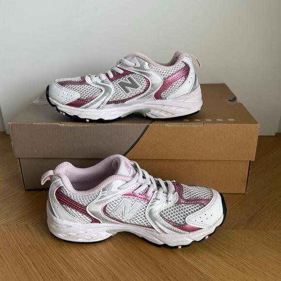 New Balance 530 Metallic Pink/White Kids Sneakers - SZ 1 Y - Picture 9 of 11